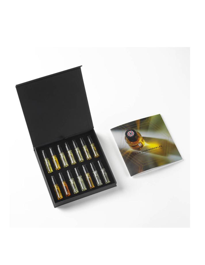 Les Indémodables discovery set with case of sample vials and matching booklet